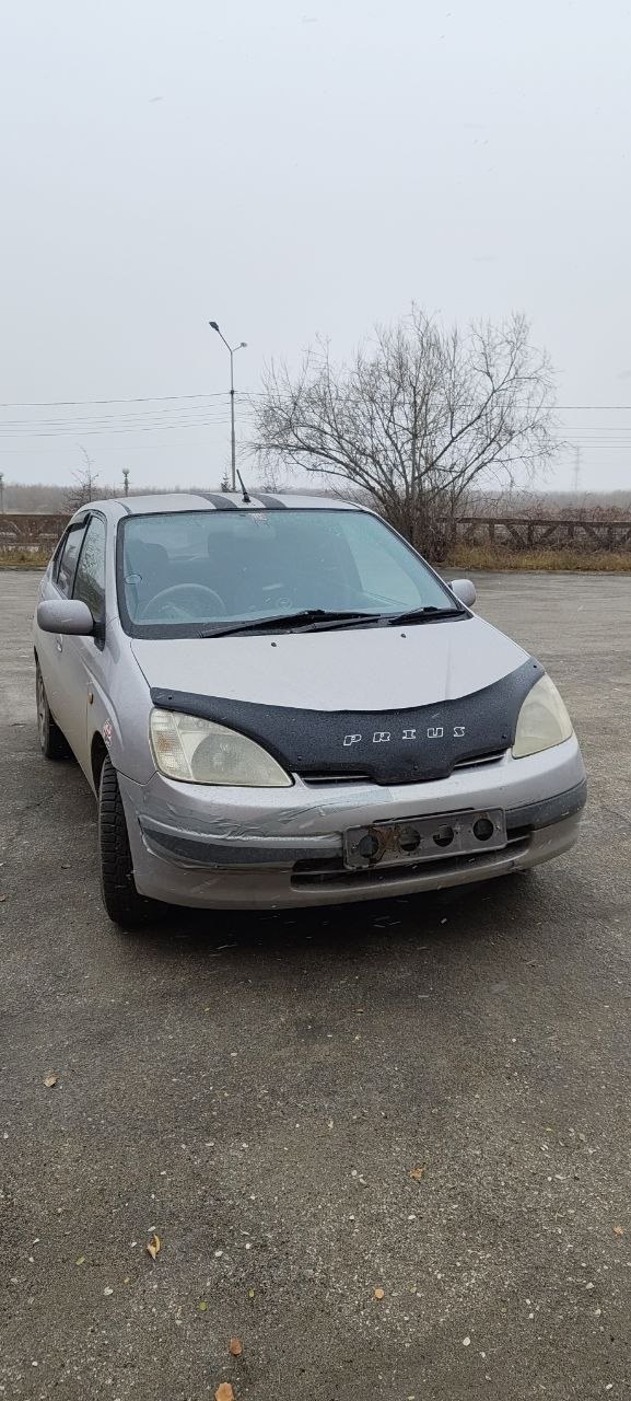 Toyota Prius, 1999